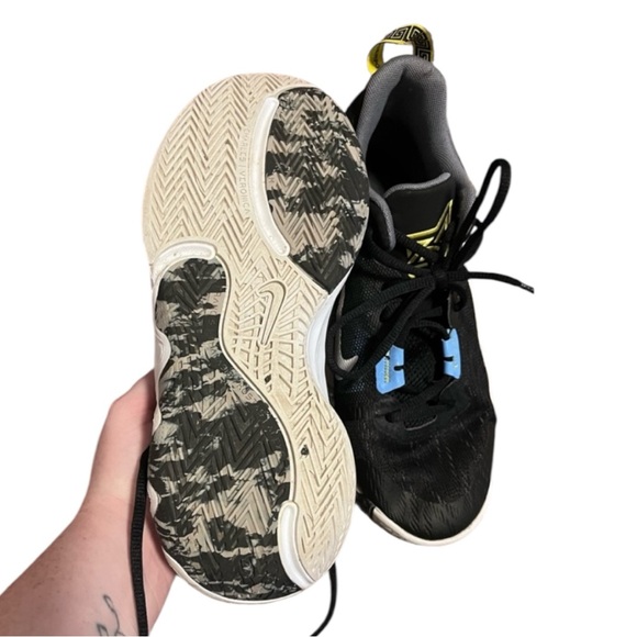 Nike Kids 6Y Giannis Immortality 2 Black Blue Basketball Shoes Sneakers Trainers - Picture 2 of 5